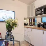 Gembnb Luxury Apartments - Residence Montmorency Paris - Marais